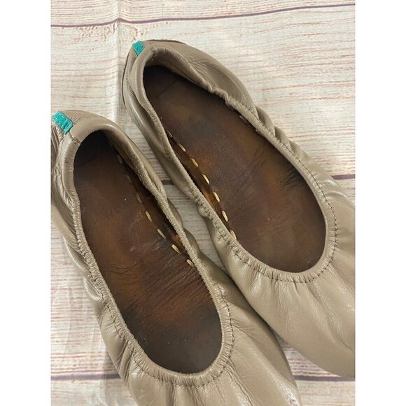Teiks Women's Taupe Casual Classic Ballet Flats - 7 - Picture 6 of 9